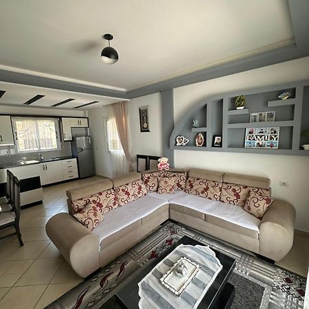 Apartments Berti Sarandë Esterno foto