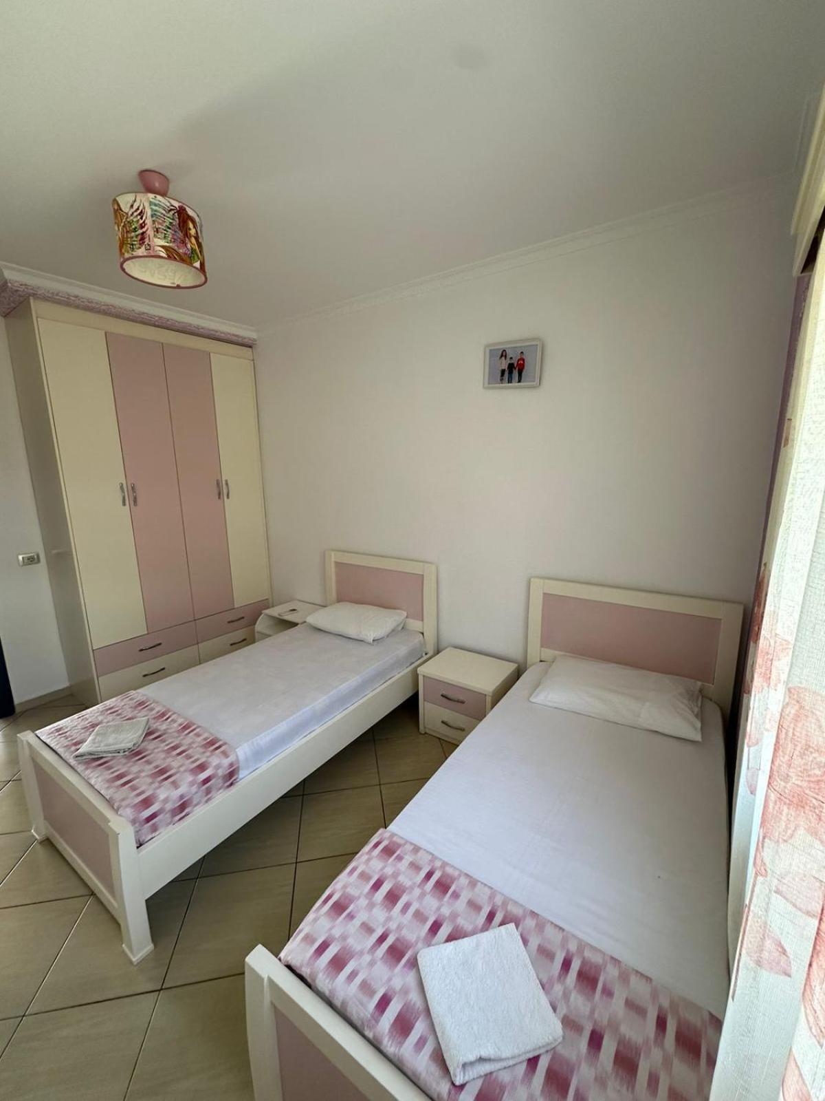 Apartments Berti Sarandë Esterno foto